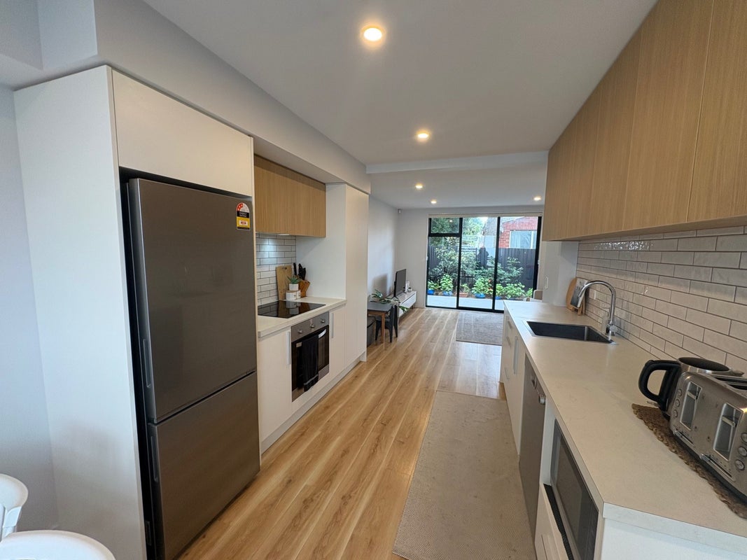 5/12 New Brighton Road, Shirley, Christchurch - Carousel 1