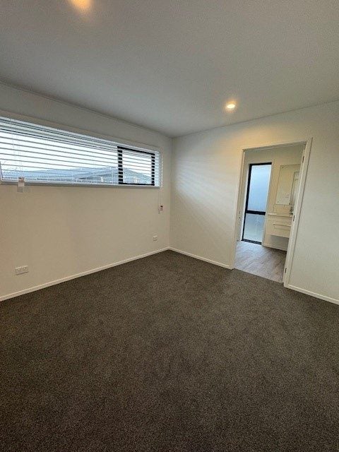 5 Packers Lane, Belfast, Christchurch - Carousel 15