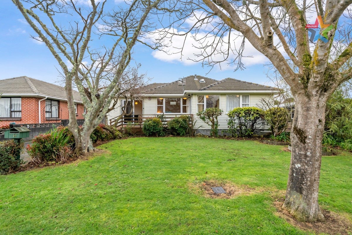 30 Kiwi Street, Heretaunga, Upper Hutt - Carousel 1