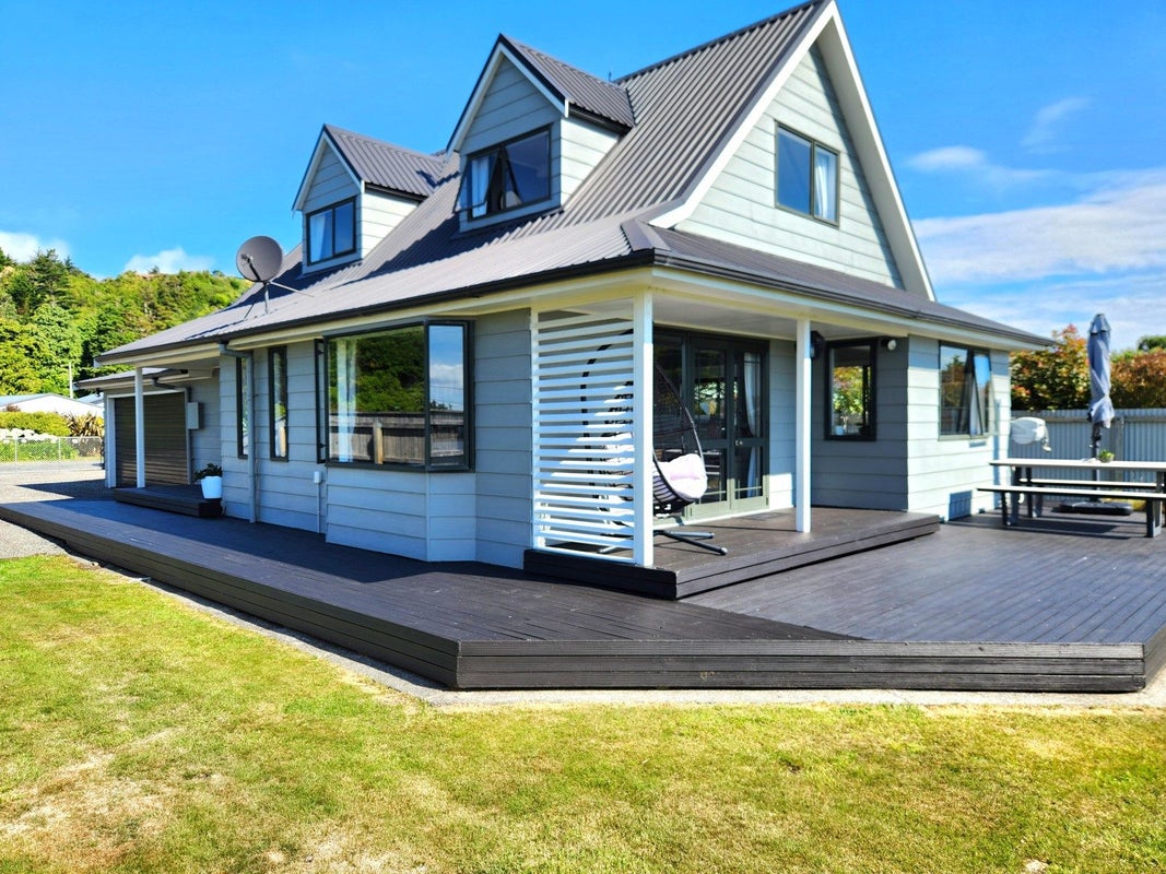 24 Ogilvie Road, Gladstone, Greymouth - Carousel 1