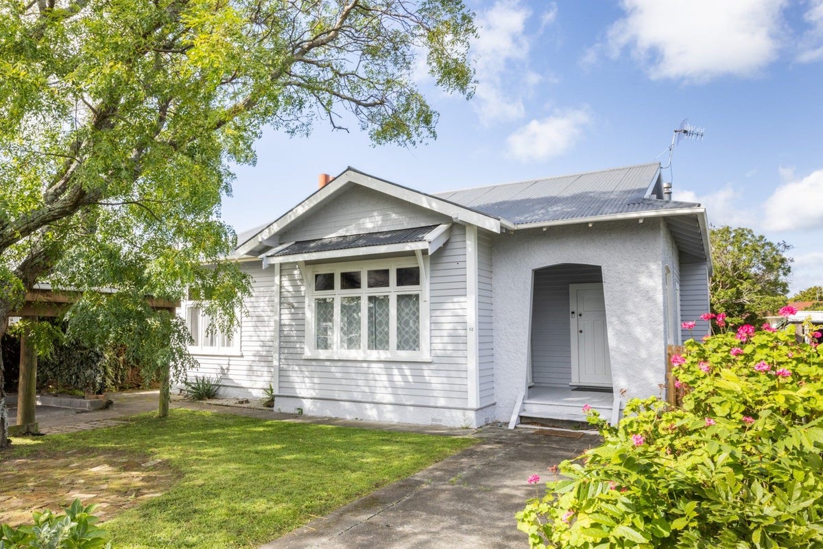 12 Ashridge Road, Napier South, Napier - Carousel 1