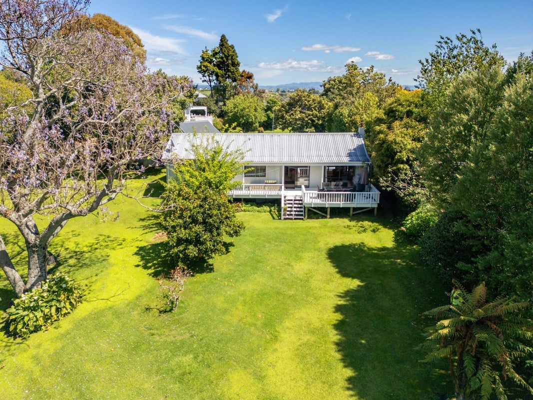47 Waikite Road, Welcome Bay, Tauranga - Carousel 1