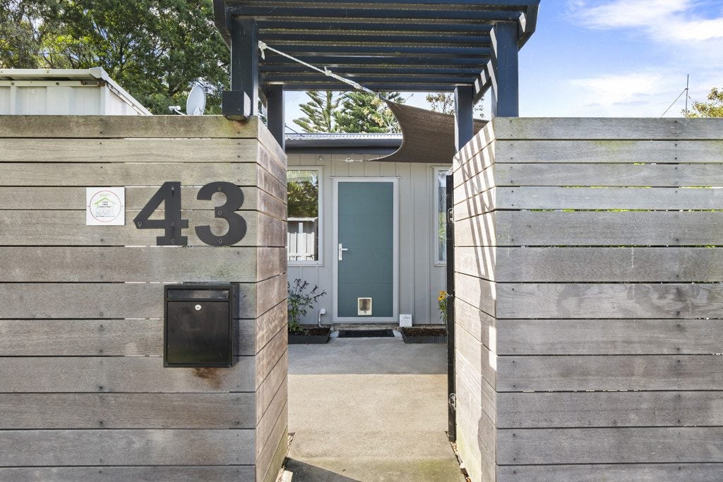 43 Hereford Street, West End, Palmerston North - Carousel 12