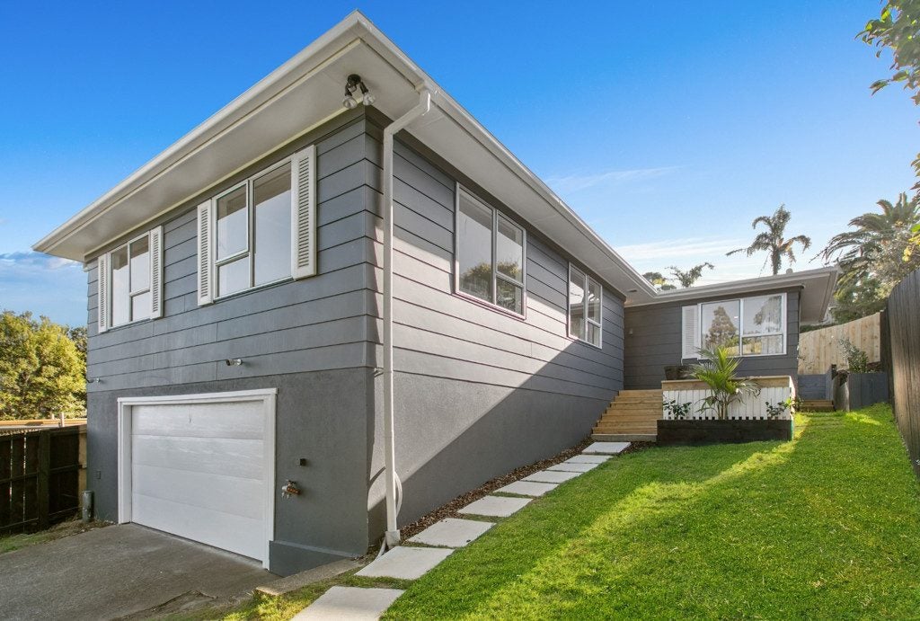 9 Tisdall Crescent, Saint Johns, Auckland - Carousel 1