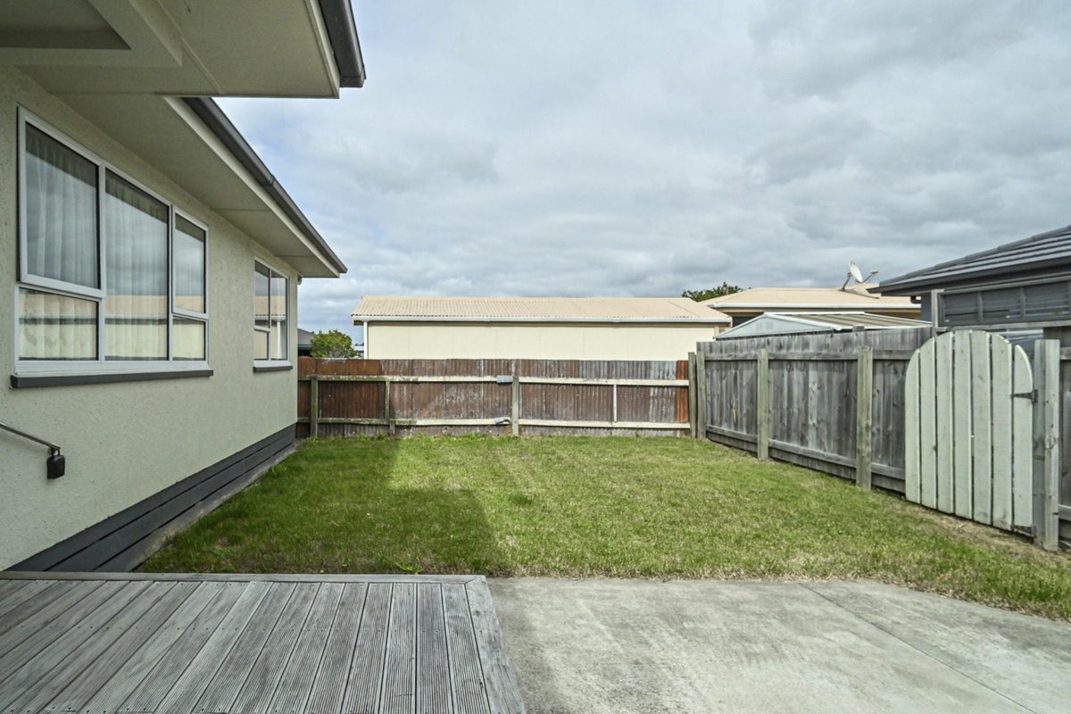 38 Guppy Road, Greenmeadows, Napier - Carousel 2