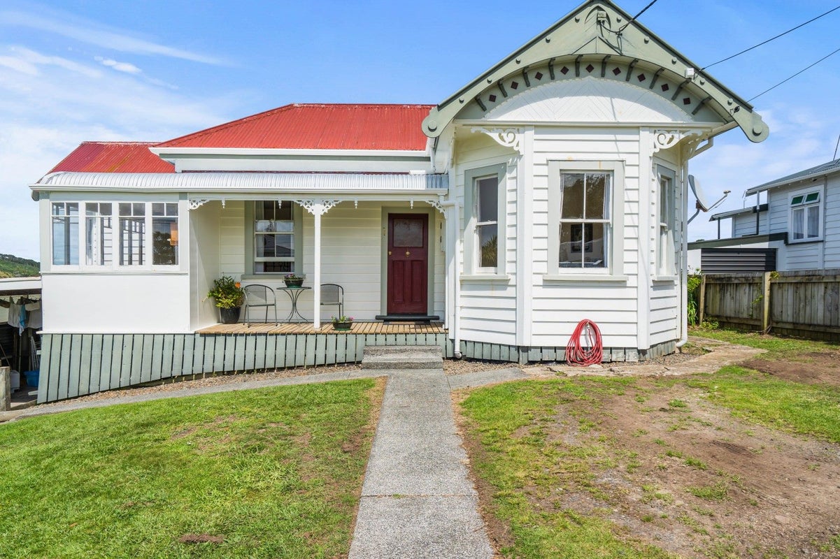 1 View Road, Hikurangi, Hikurangi - Carousel 1