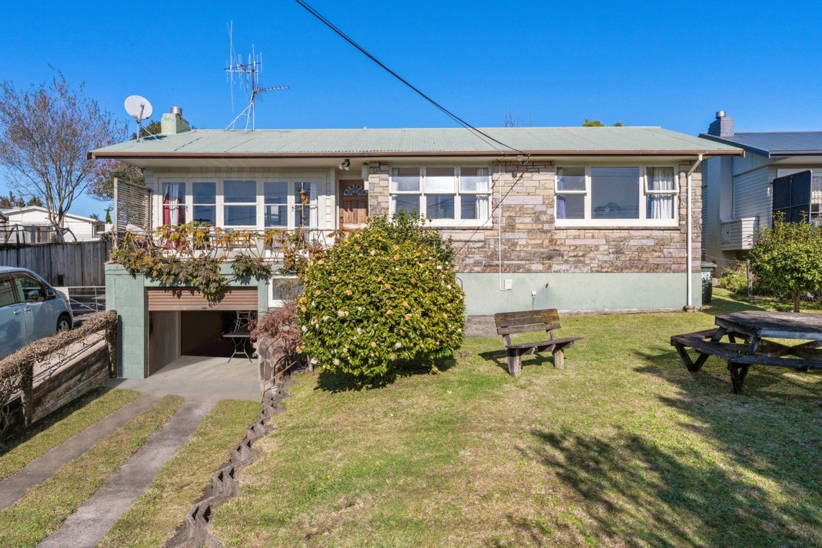 22A Alverstoke Road, Parkvale, Tauranga - Carousel 1