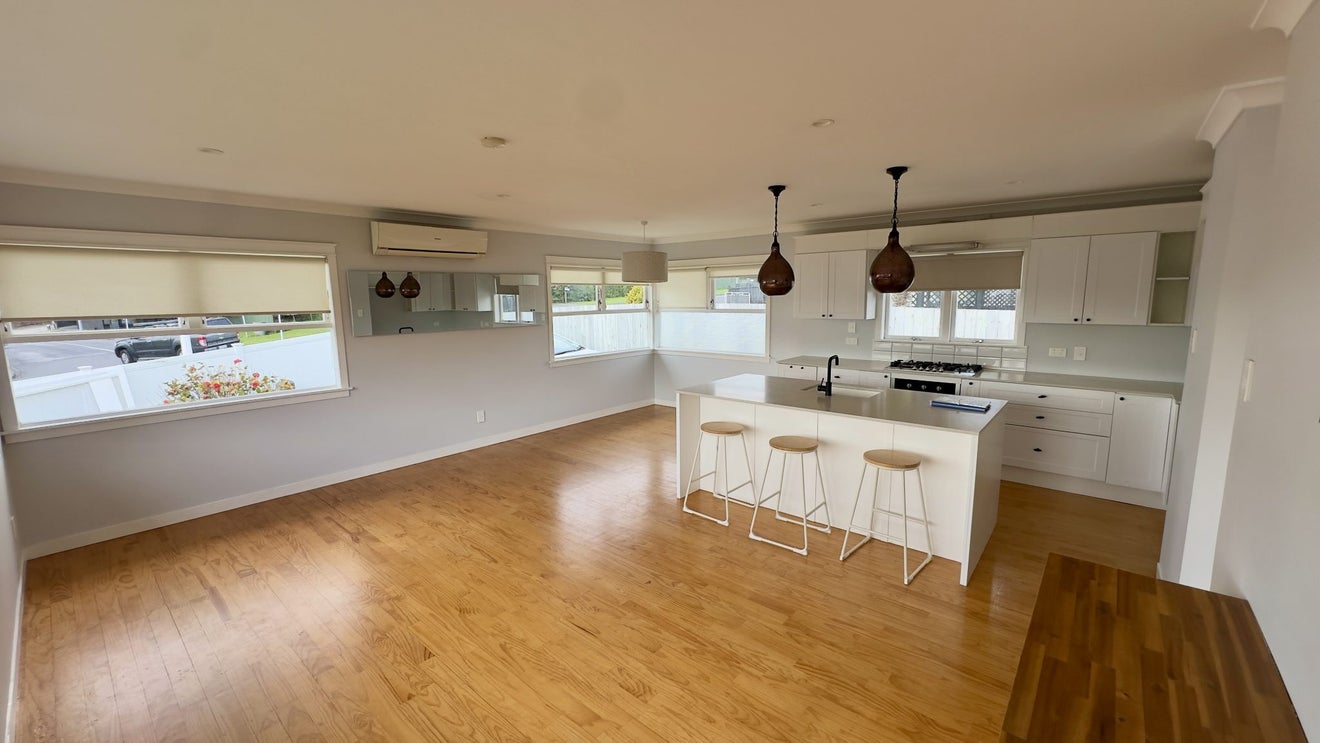 20 Glendene Avenue, Glendene, Auckland - Carousel 2