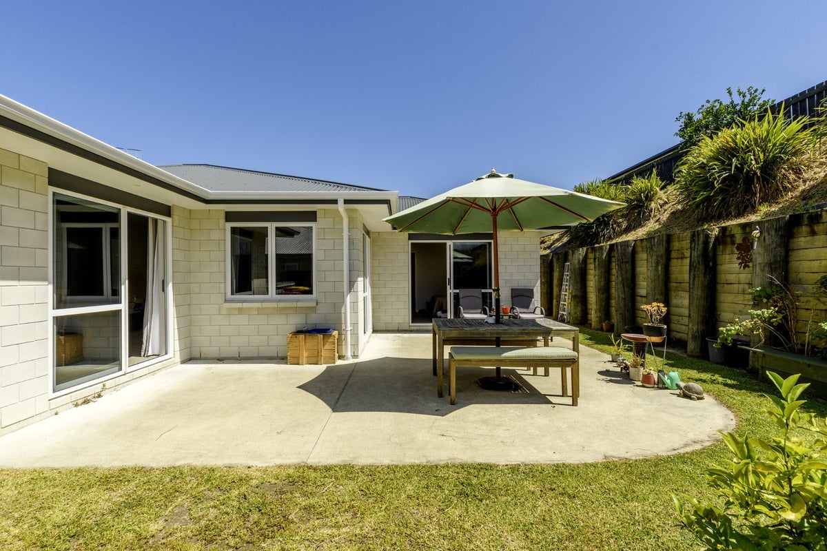 43 Cheyne Road, Pyes Pa, Tauranga - Carousel 2