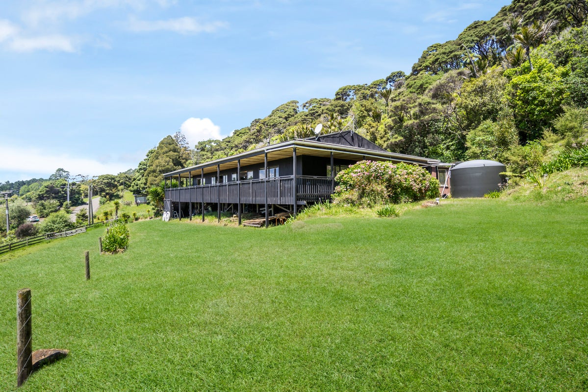 15 Mildon Road, Henderson - Carousel 1