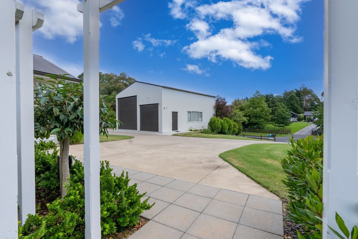26 Meadowgreen Drive, Tamahere - Carousel 40