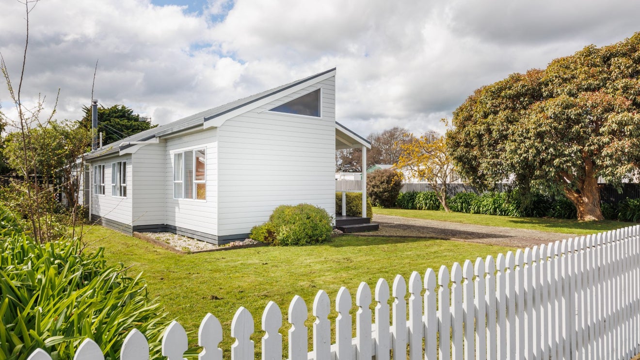 4 Dawson Street, Pahiatua - Carousel 1