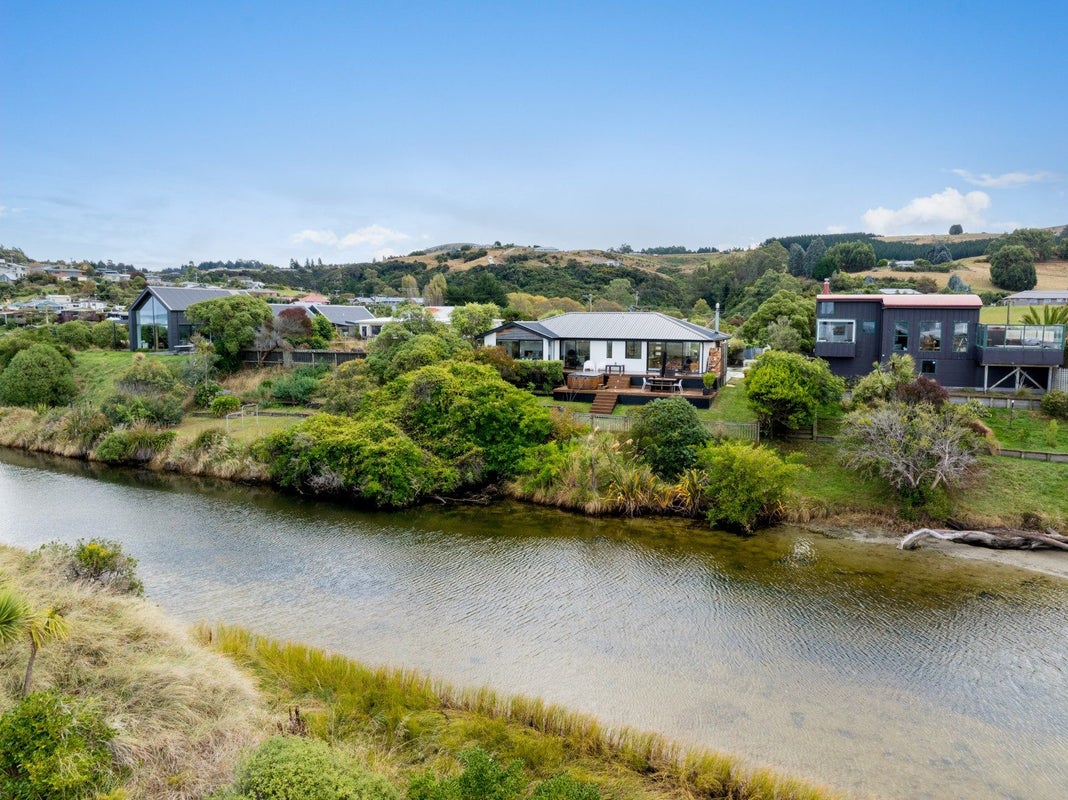 819 Brighton Road, Ocean View, Dunedin - Carousel 1