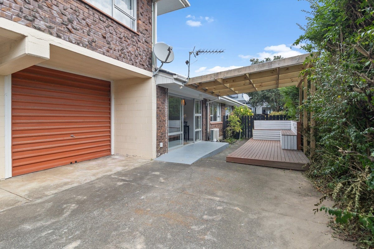 2/34 Kitchener Road, Sandringham, Auckland - Carousel 1
