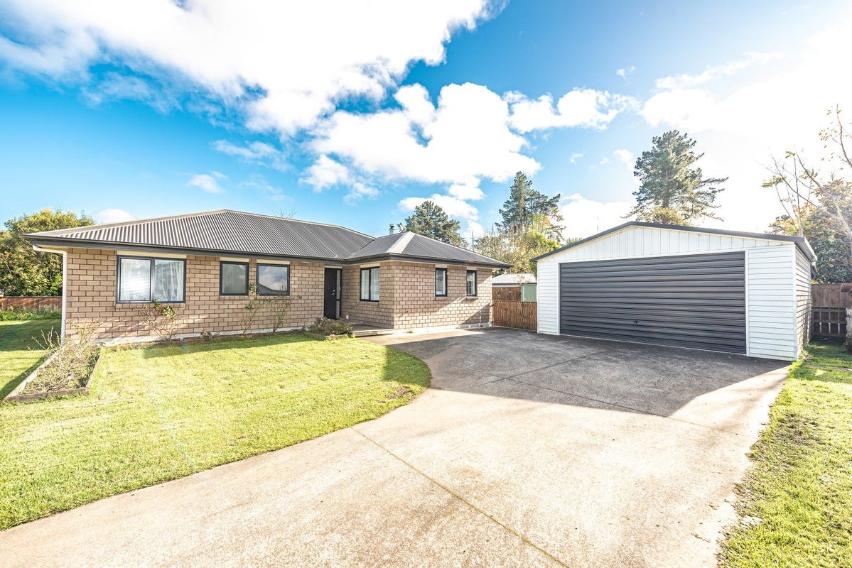 14A Lucknow Street, Aramoho, Whanganui - Carousel 1