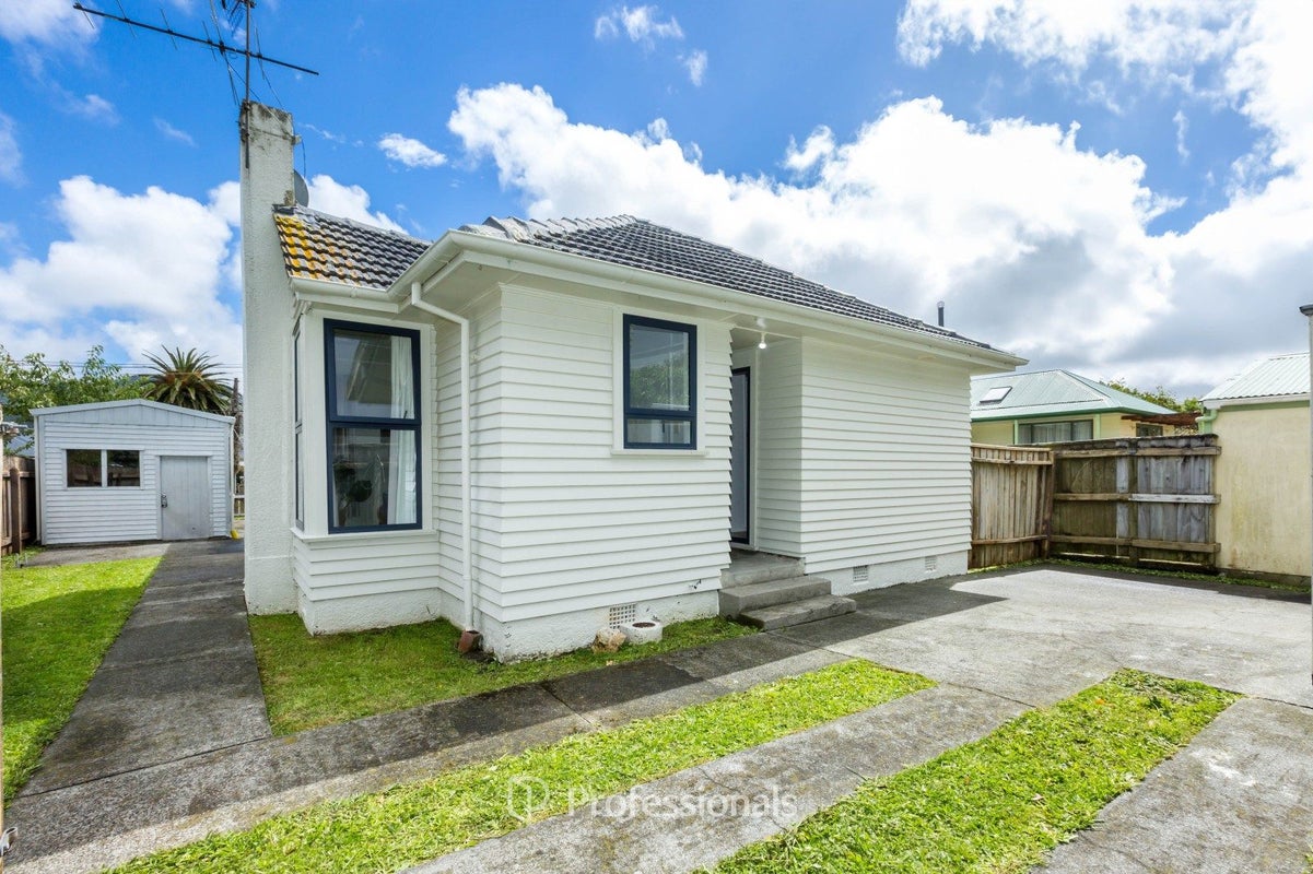 45A Thackeray Street, Trentham, Upper Hutt - Carousel 1