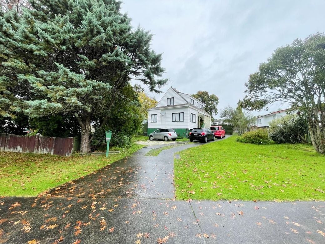 37 Borich Road, Sunnyvale, Auckland - Carousel 1