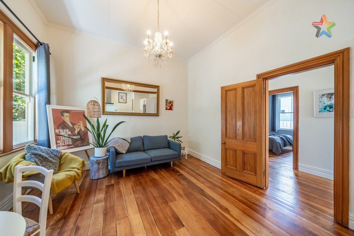 17A Manchester Street, Petone, Lower Hutt - Carousel 2