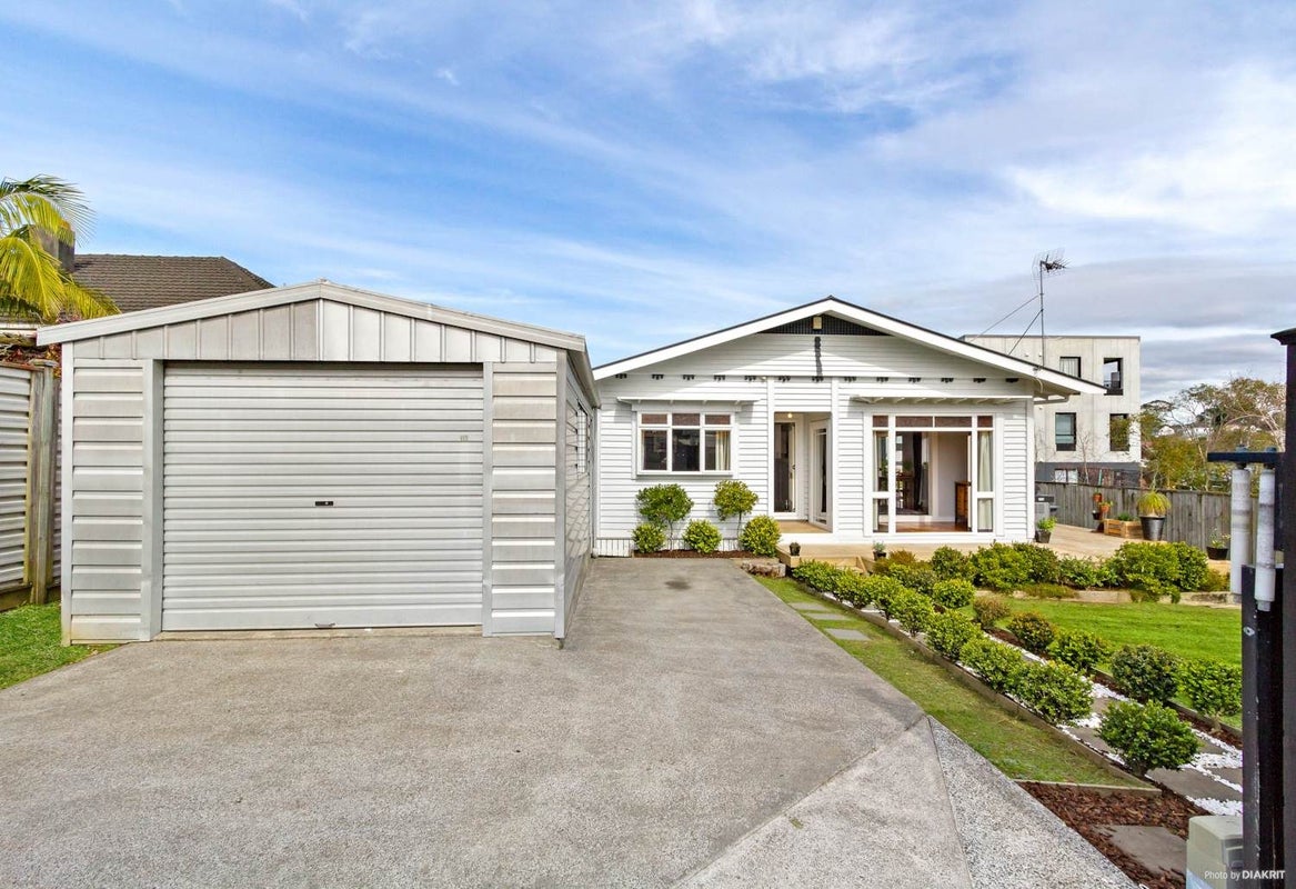 1A Islington Avenue, New Lynn, Auckland - Carousel 2