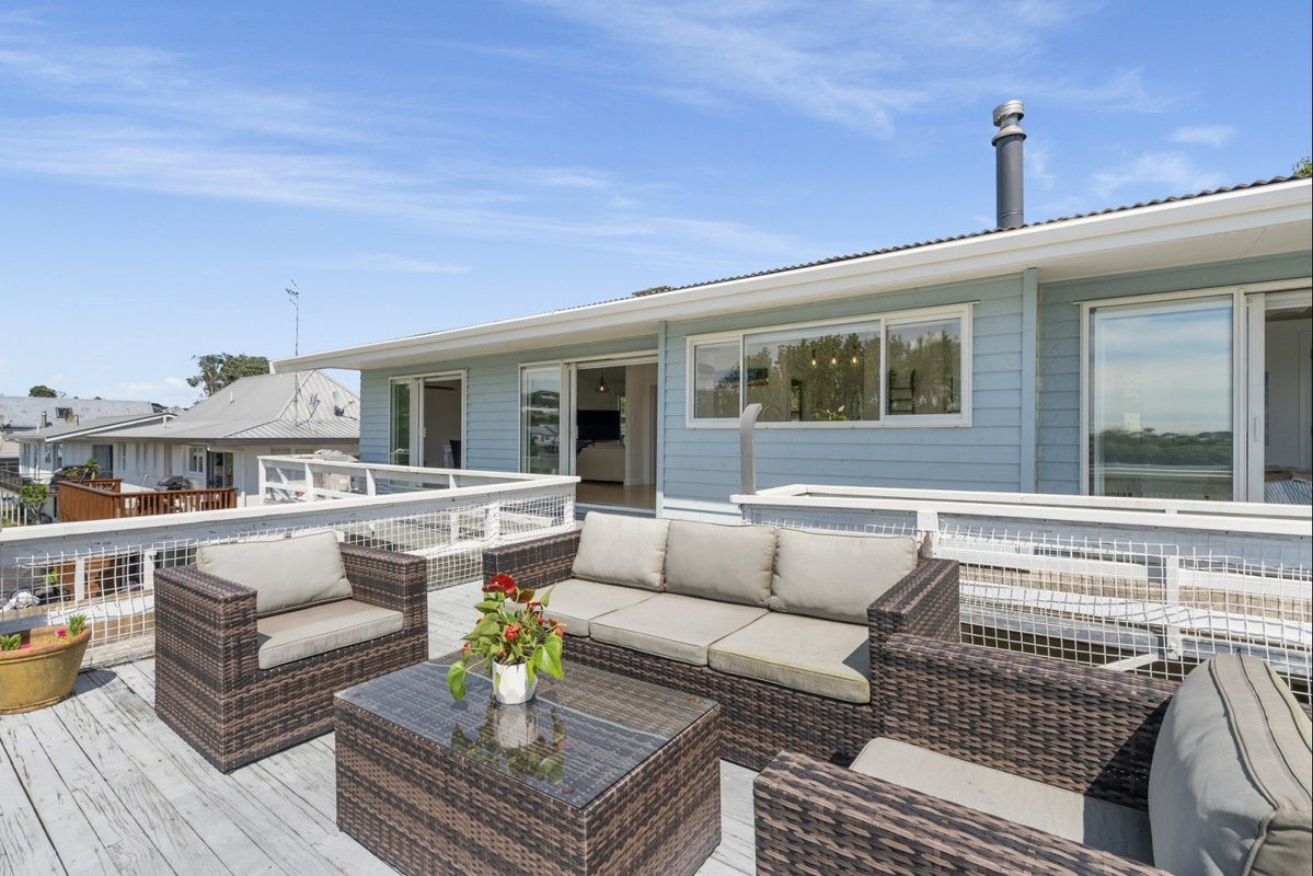 17 Landscape Road, Otumoetai, Tauranga - Carousel 1