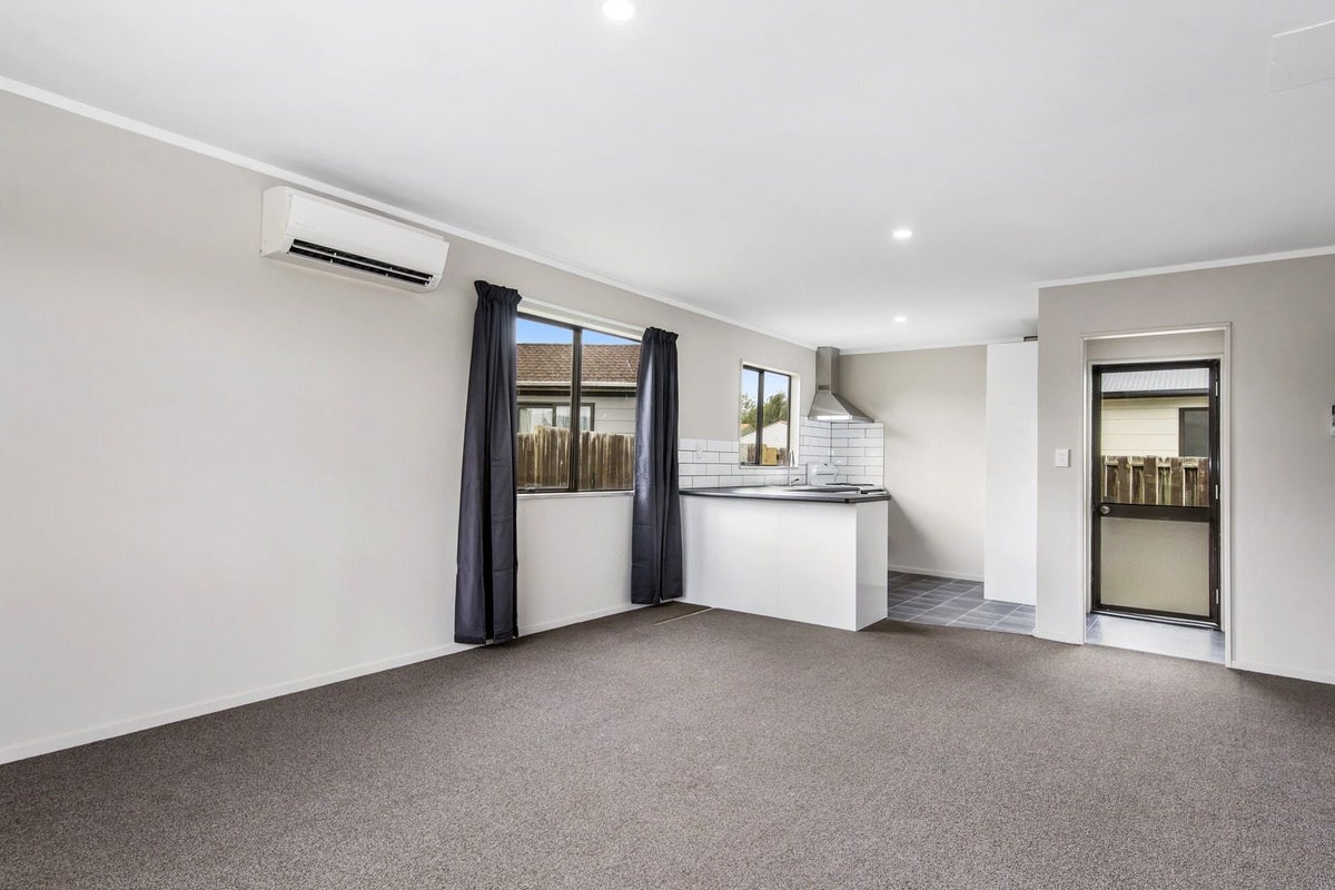 50A Pohutukawa Drive, Owhata, Rotorua - Carousel 1
