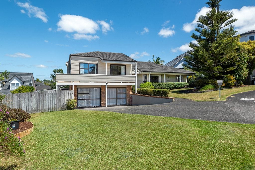 20 Ronald Macken Place, Windsor Park, Auckland - Carousel 36