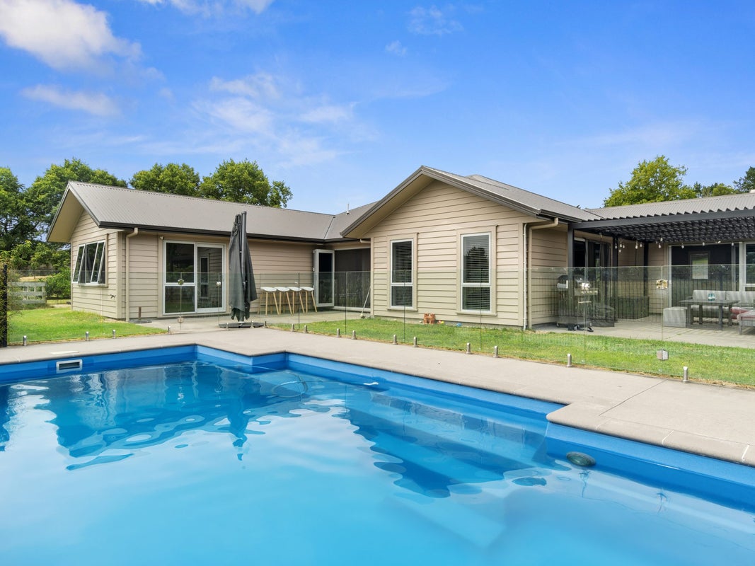 9 Kernott Road, Horotiu - Carousel 1