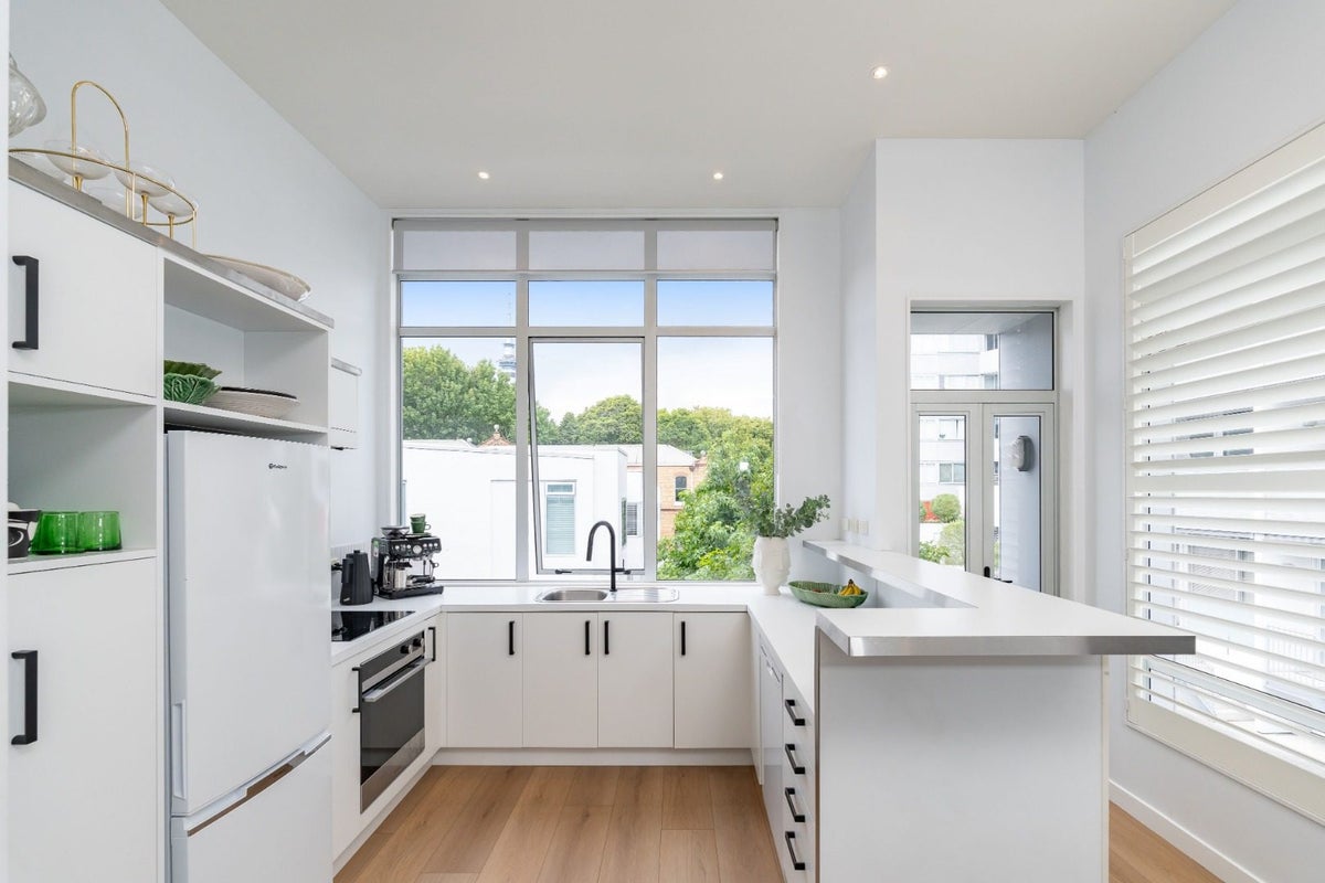 2 Telpher Street, Auckland Central, Auckland - Carousel 1