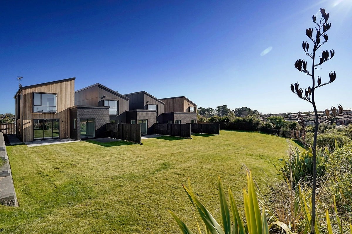 18 Halo Green, Peacocke, Hamilton - Carousel 1
