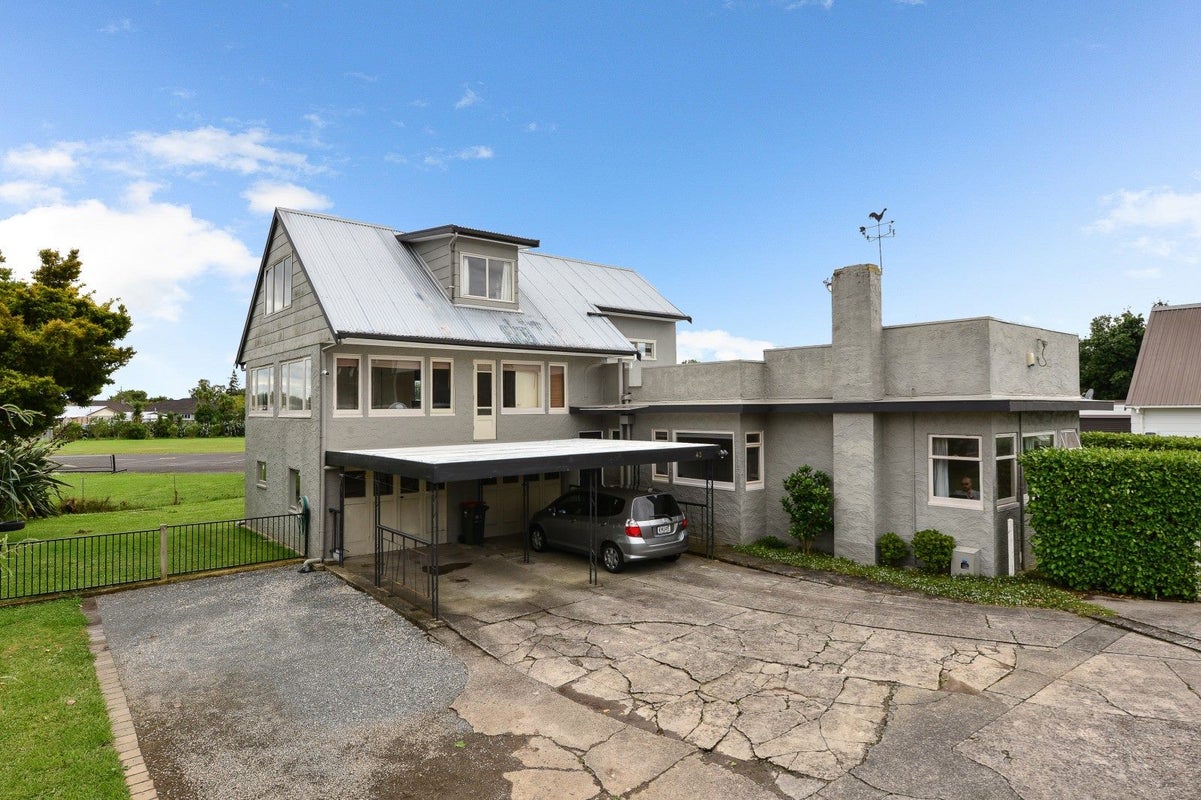 43 Fifth Avenue, Enderley, Hamilton - Carousel 1