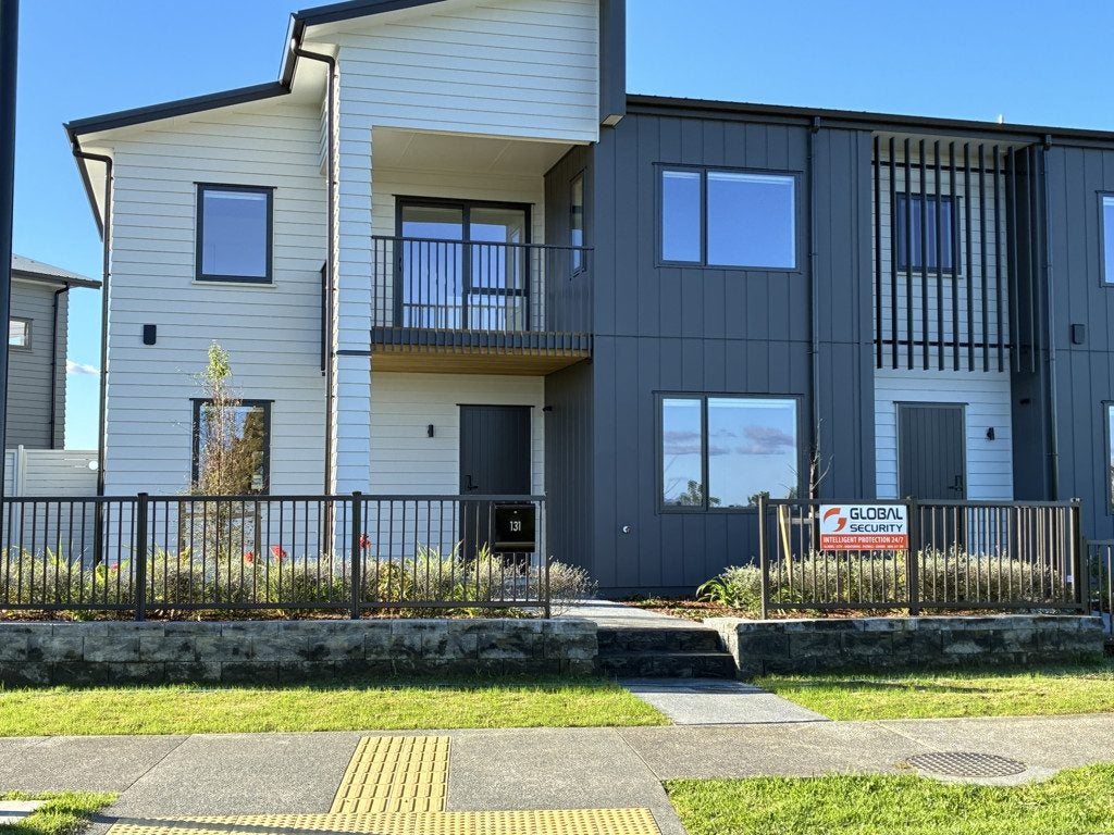 131 Waituarua Drive, Takanini, Auckland - Carousel 2