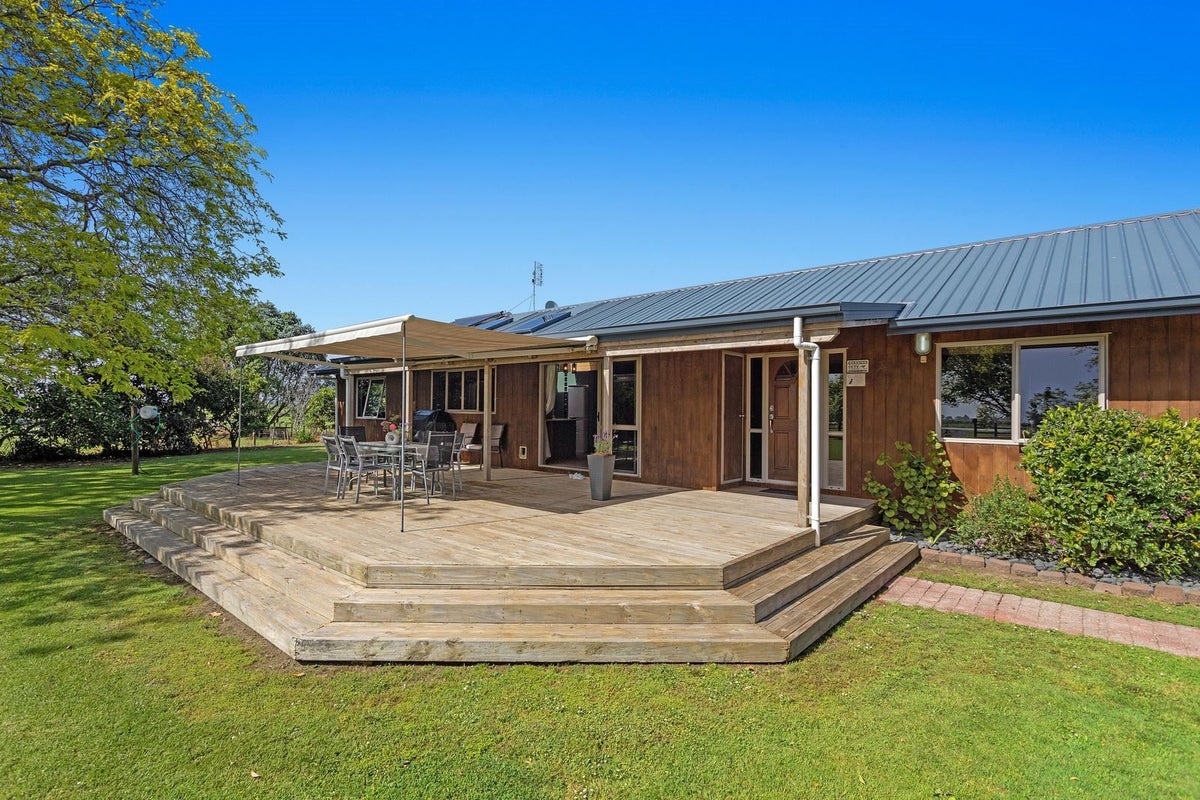 729 Thornton Road, Thornton, Whakatane - Carousel 1