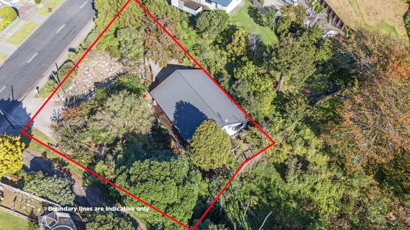 198 Seaview Road, Westown, New Plymouth - Carousel 32