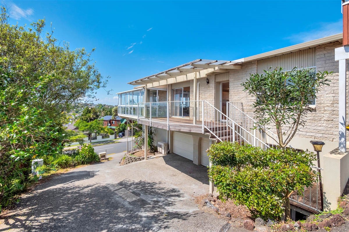 1/135 Glamorgan Drive, Torbay, Auckland - Carousel 2