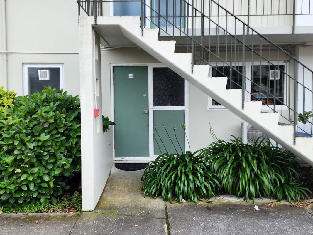 4/19 Britannia Street, Petone, Lower Hutt - Carousel 1