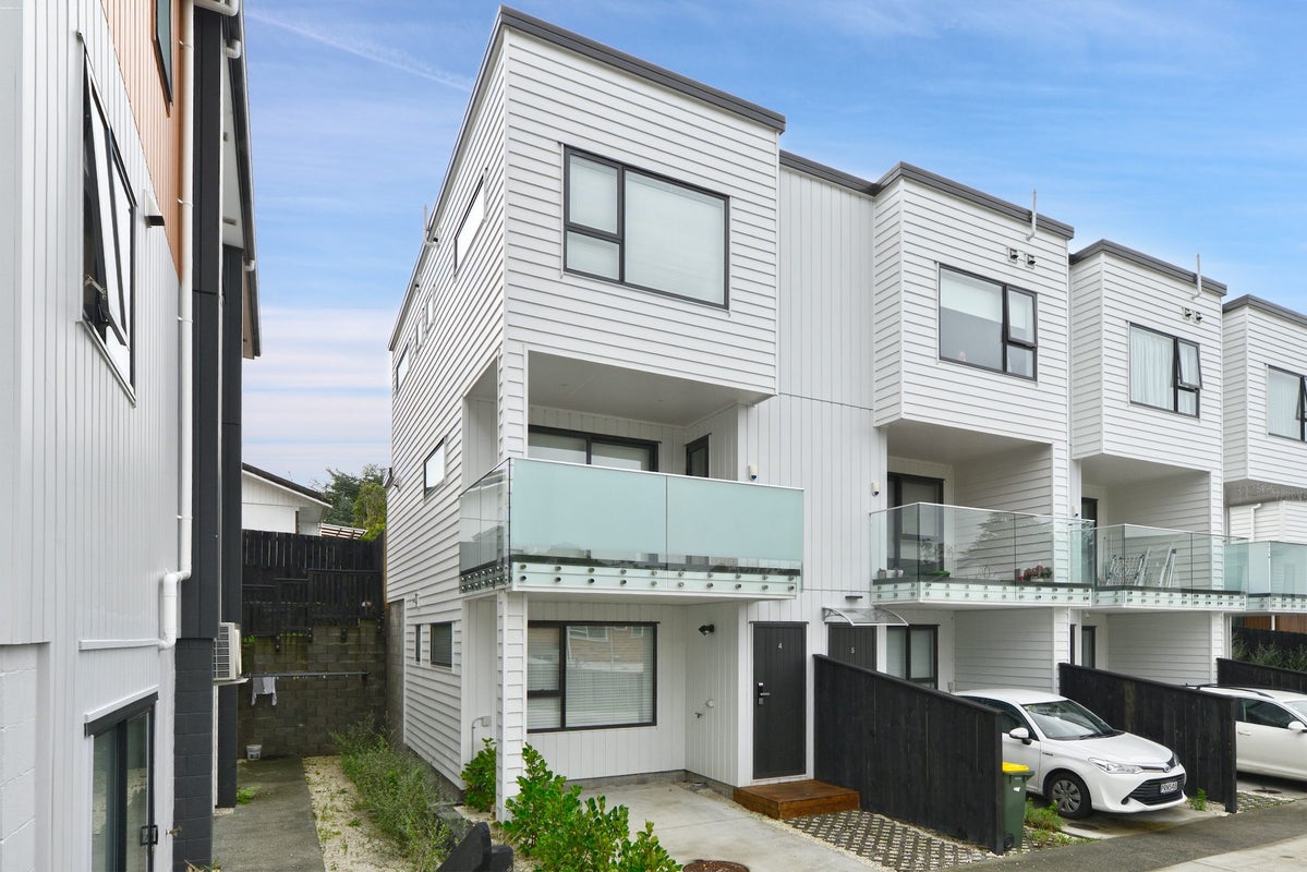4/35 Hogans Road, Glenfield, Auckland - Carousel 12