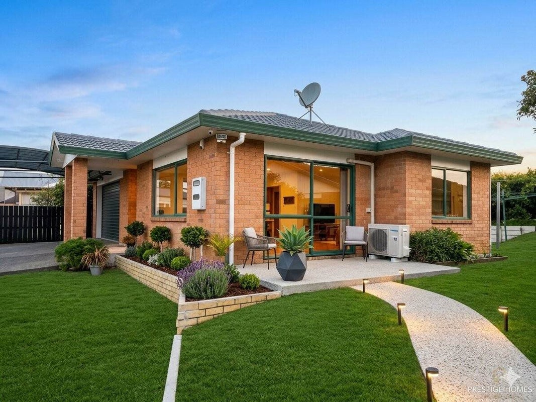 84 Pitt Avenue, Clendon Park, Auckland - Carousel 8