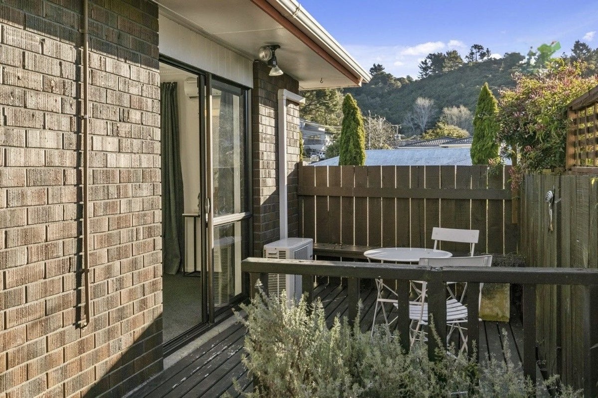 1/16 Rawhiti Street, Stokes Valley, Lower Hutt - Carousel 14