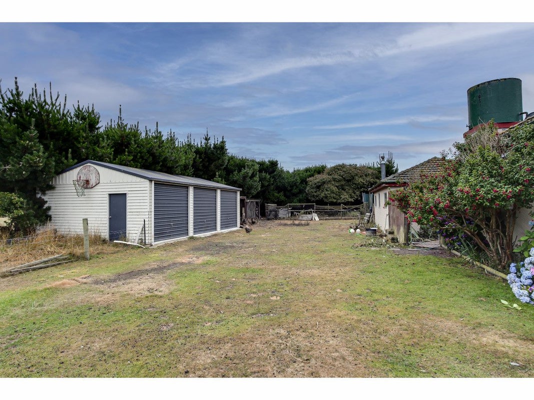 3 Lynch Road, Levels - Carousel 2