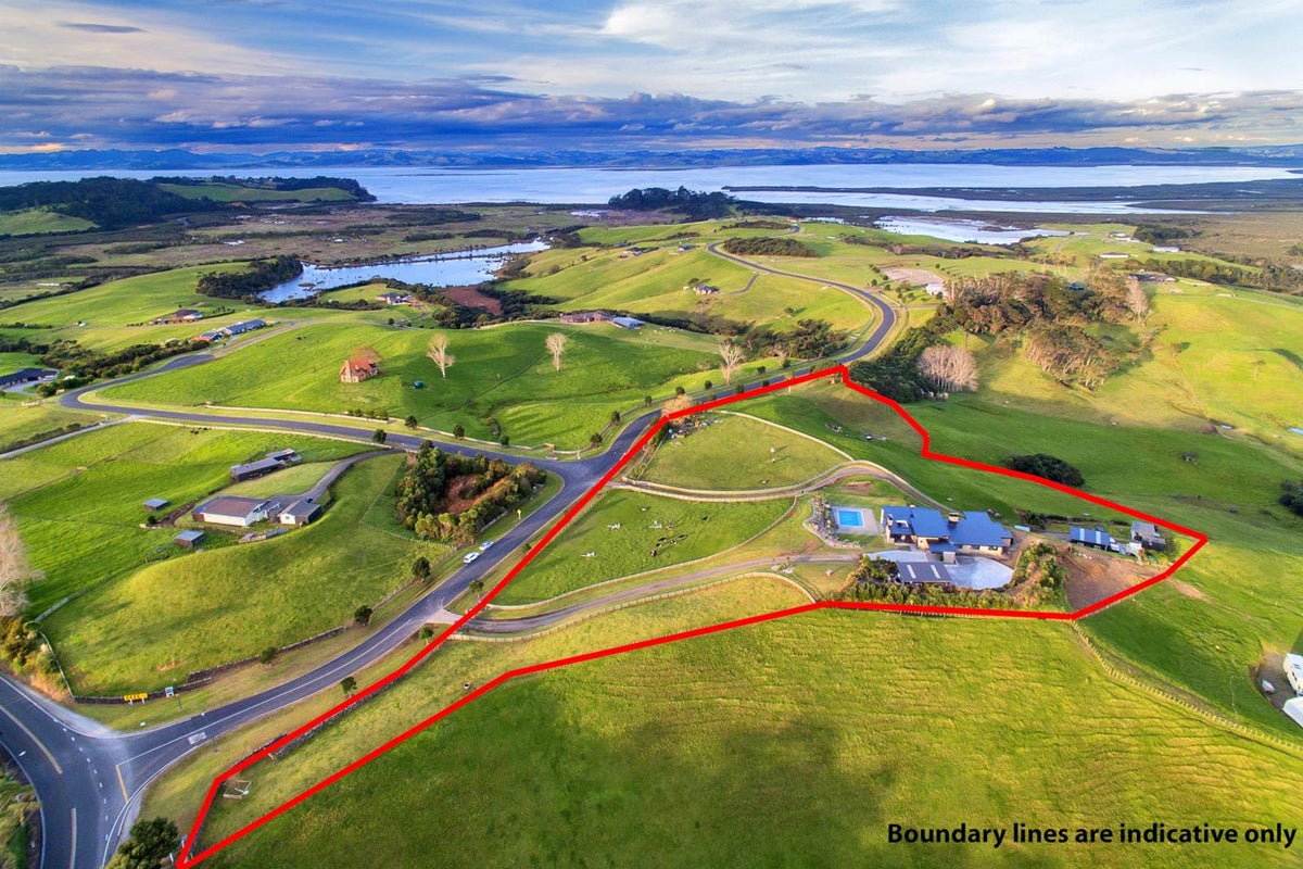 14 Tuparekura Road, Helensville - Carousel 49