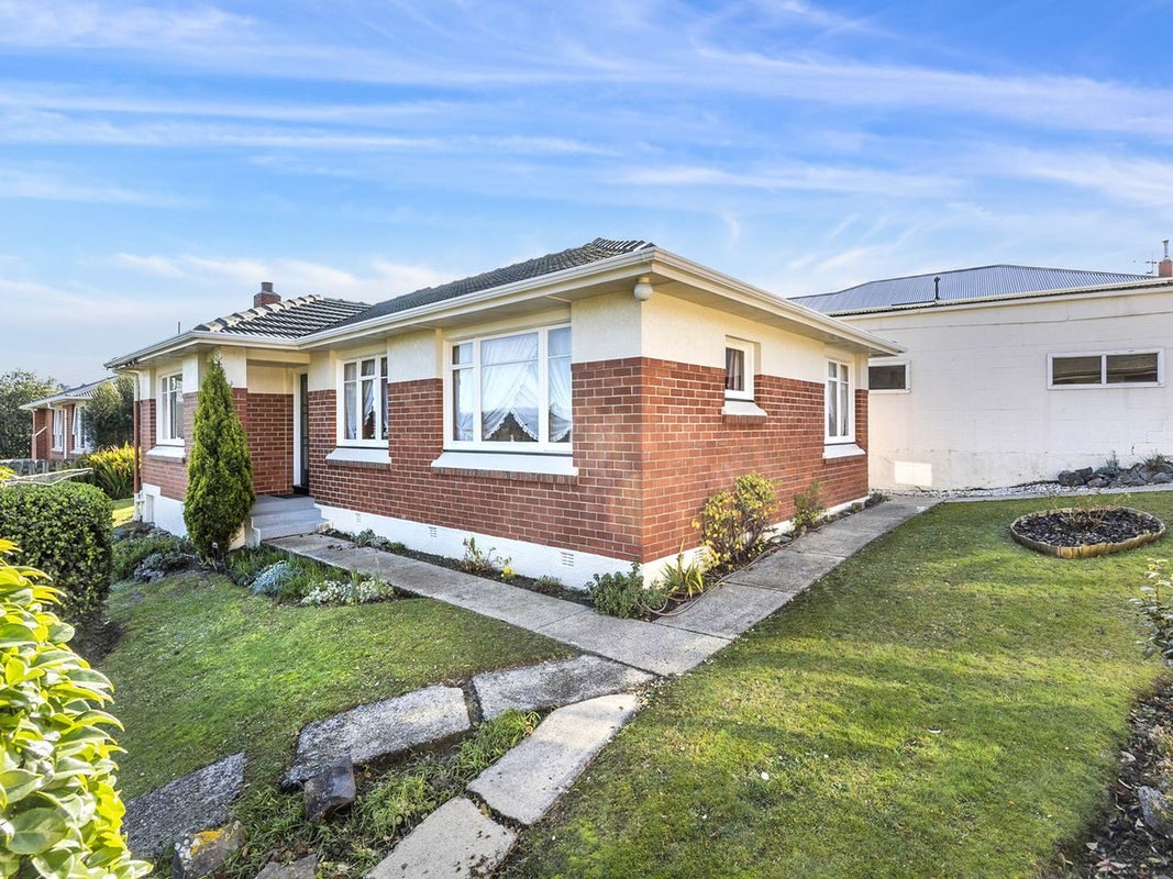 6 Koremata Street, Green Island, Dunedin - Carousel 2