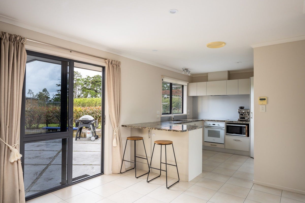 2A Olson Street, Egmont Village, Inglewood - Carousel 2