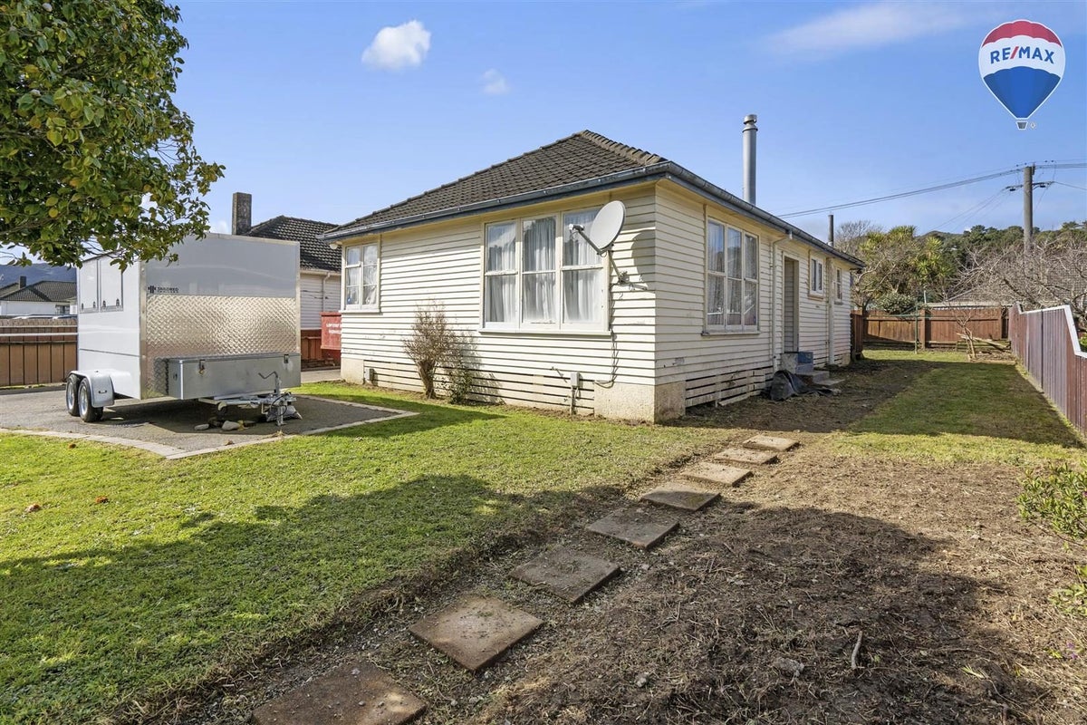 206 Cambridge Terrace, Naenae, Lower Hutt - Carousel 2