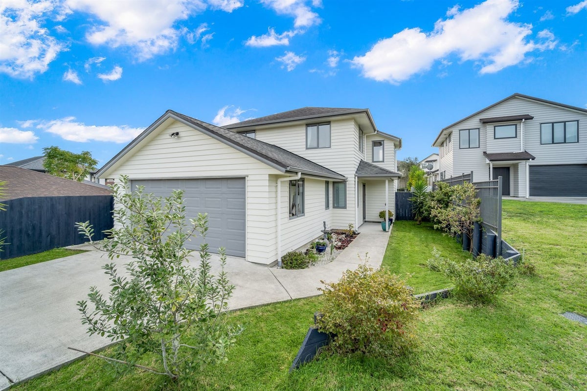 18 Maylee Crescent, Gulf Harbour, Whangaparaoa - Carousel 2