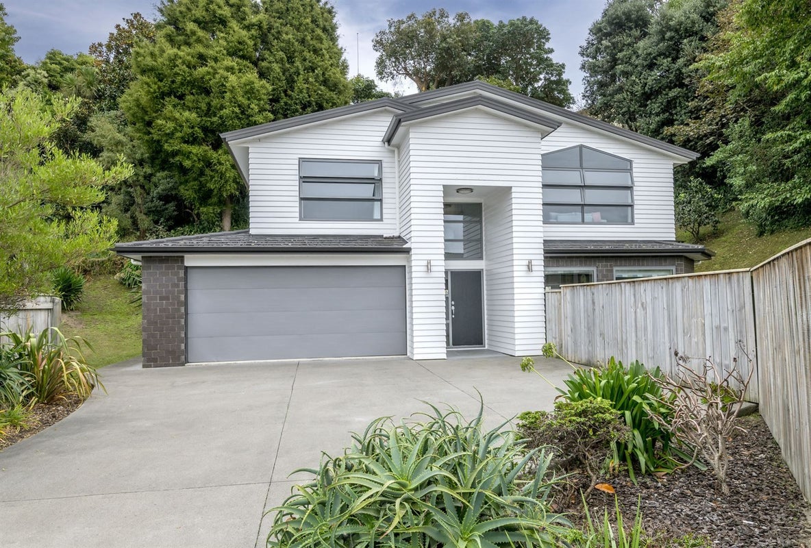 17 Kennedy Place, Waikanae Beach, Waikanae - Carousel 1