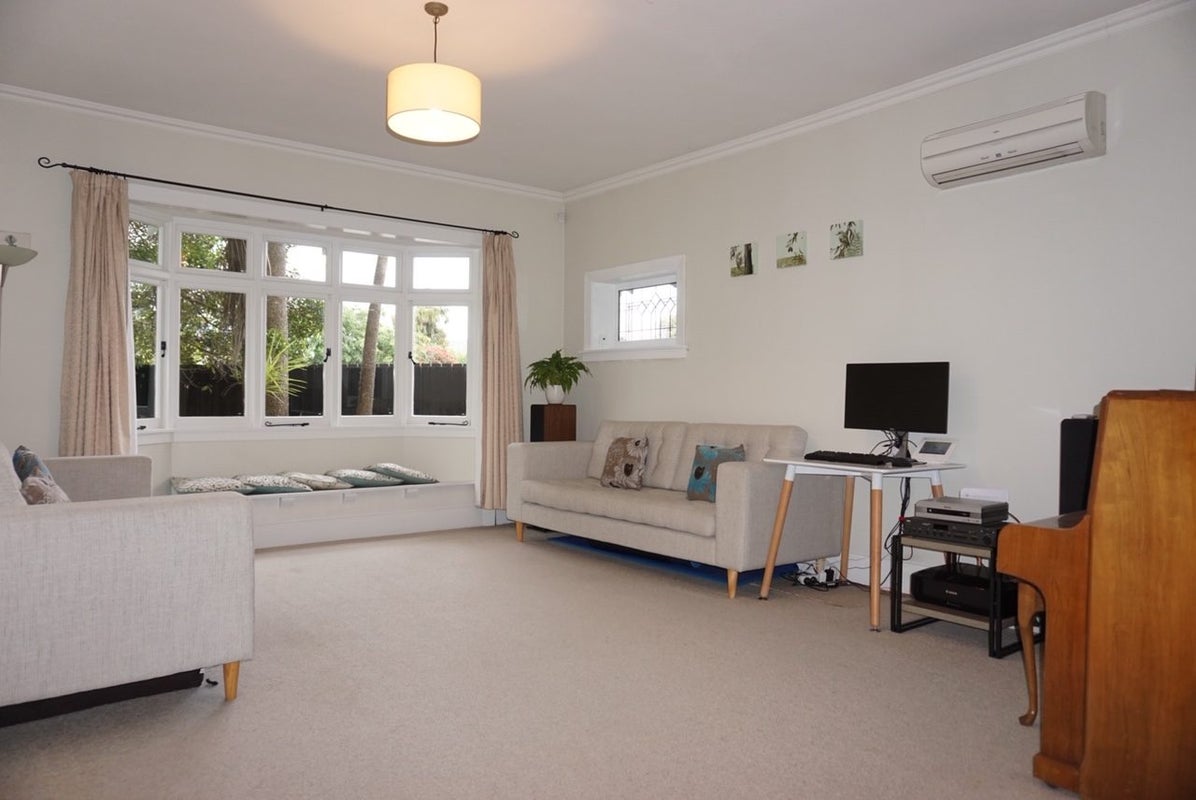 19 Saint Martins Road, Saint Martins, Christchurch - Carousel 2