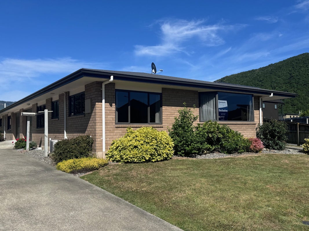 7 Nautique Place, Waikawa, Picton - Carousel 1