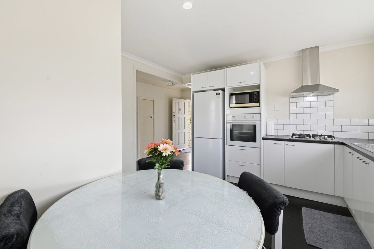 21 Russell Road, Fairy Springs, Rotorua - Carousel 2