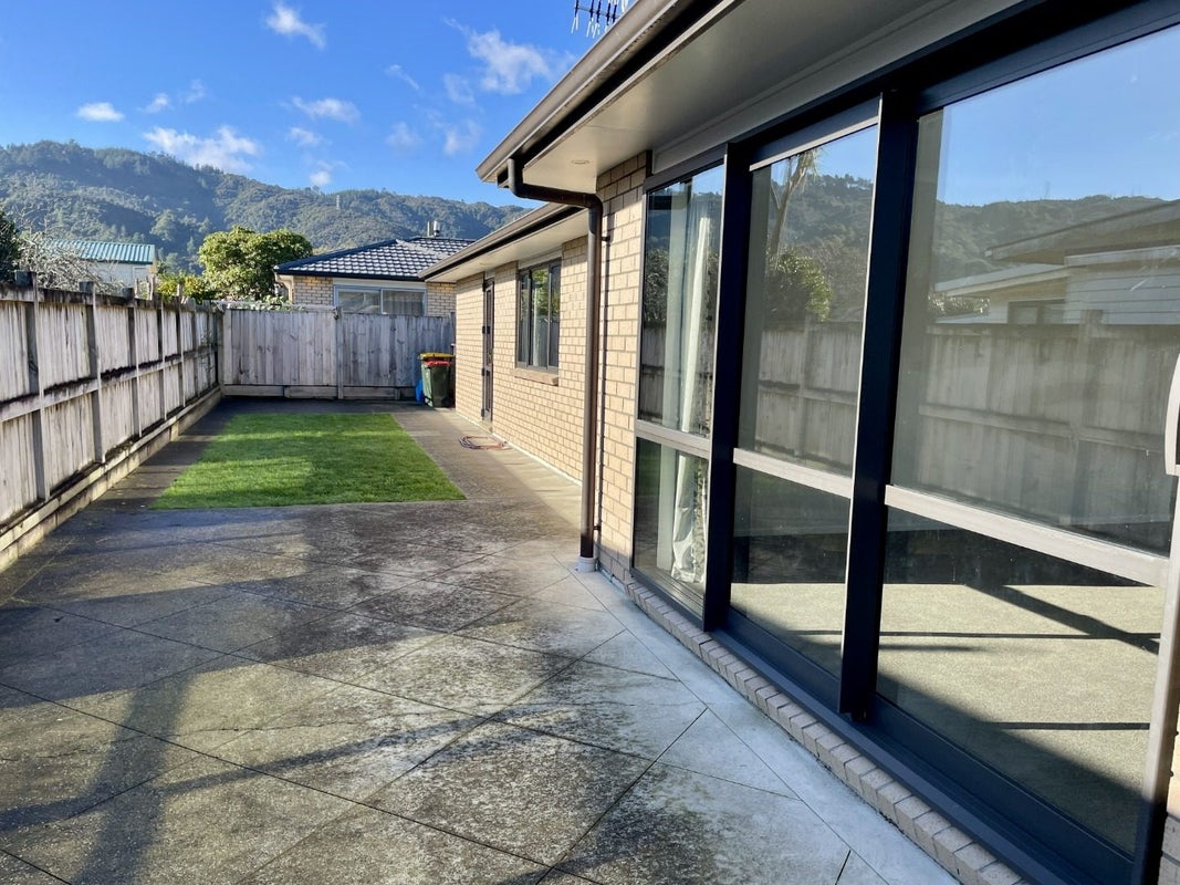 165A Stokes Valley Road, Stokes Valley, Lower Hutt - Carousel 14