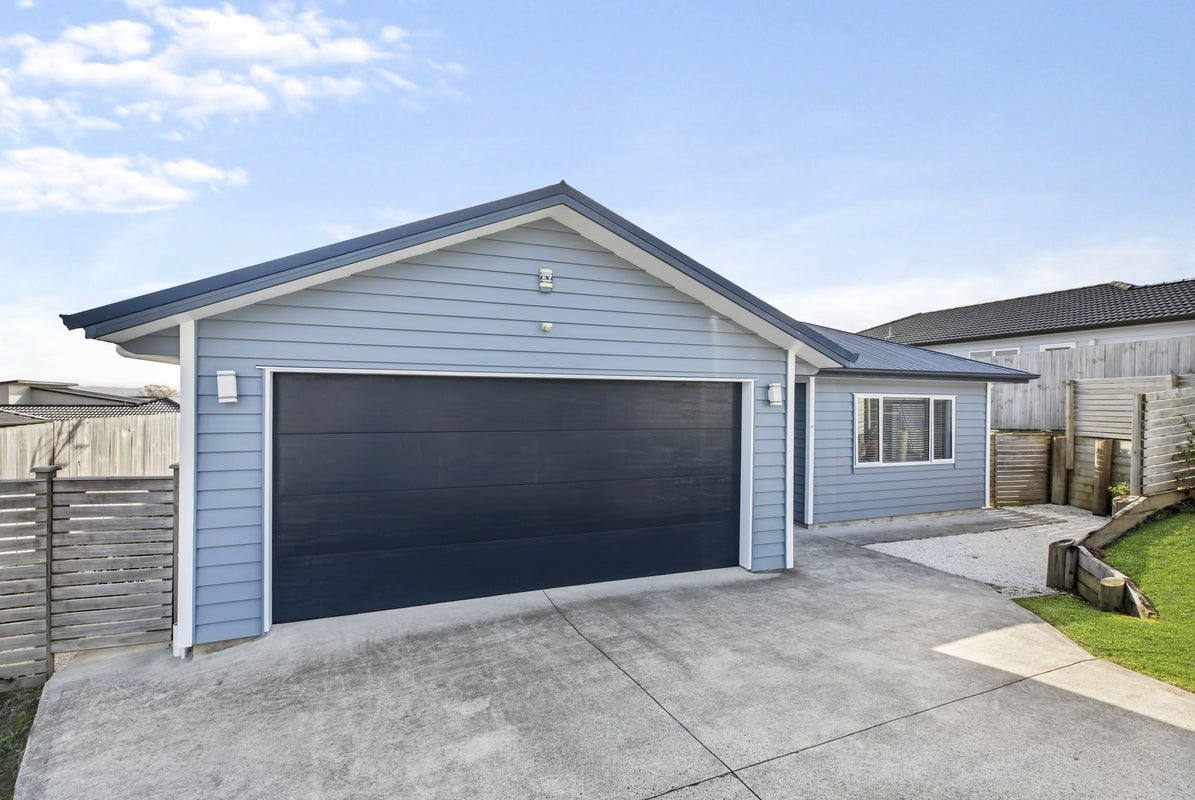 11 Nirmal Place, Sunnyvale, Auckland - Carousel 2